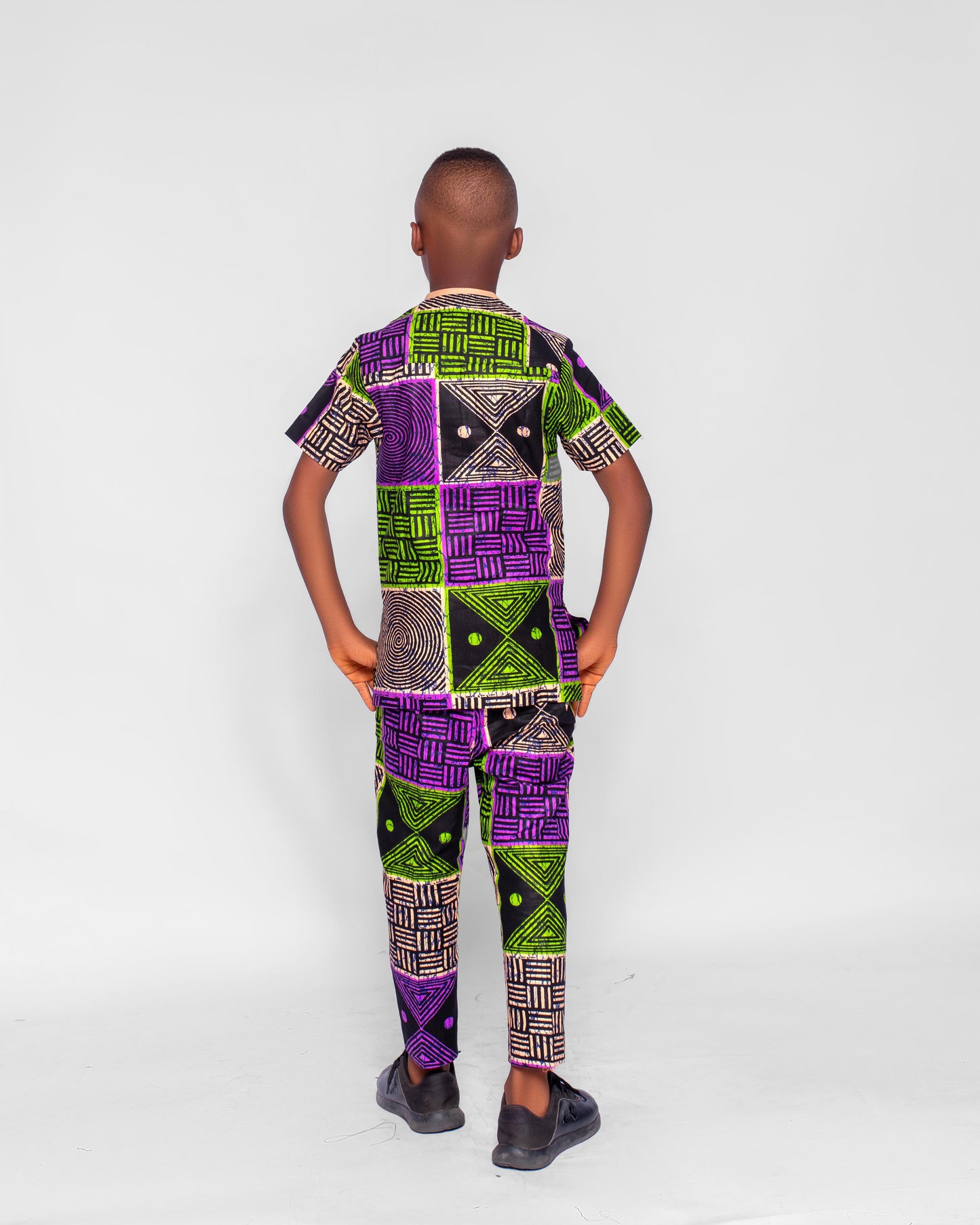 Geeuch Boys African Co-ord set, (in Geometric Pattern, purple, beige)